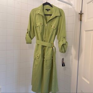 Sharagano NWT Chic Green Women's Zipper Dress